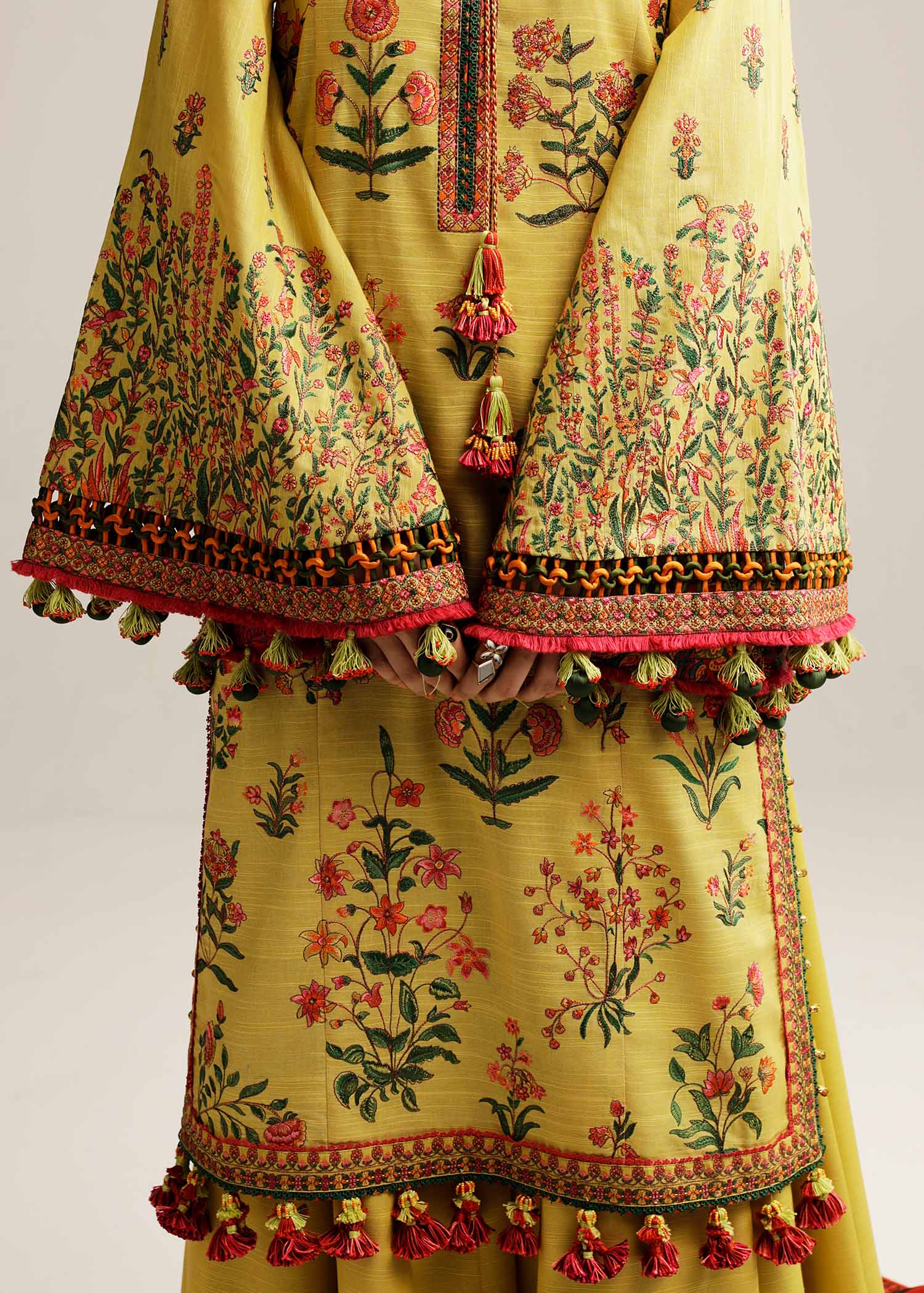 khaddar outfit with intricate floral motifs HR-FKOKHADAR-09723