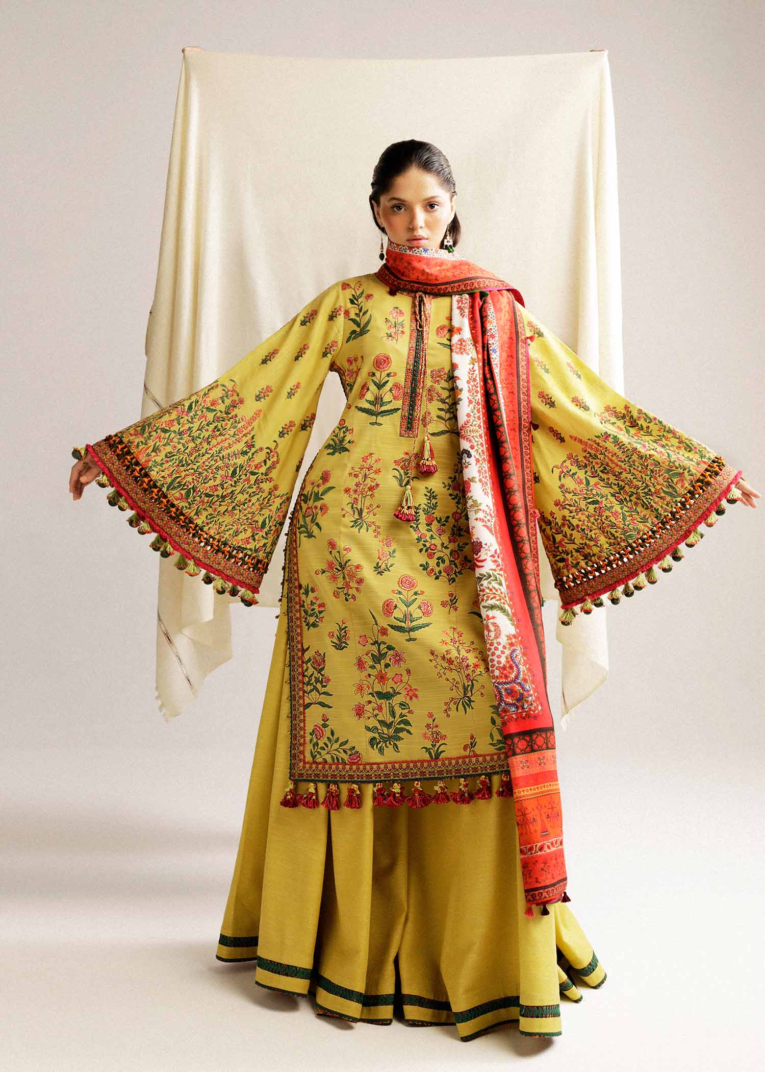 khaddar outfit with intricate floral motifs HR-FKOKHADAR-09723