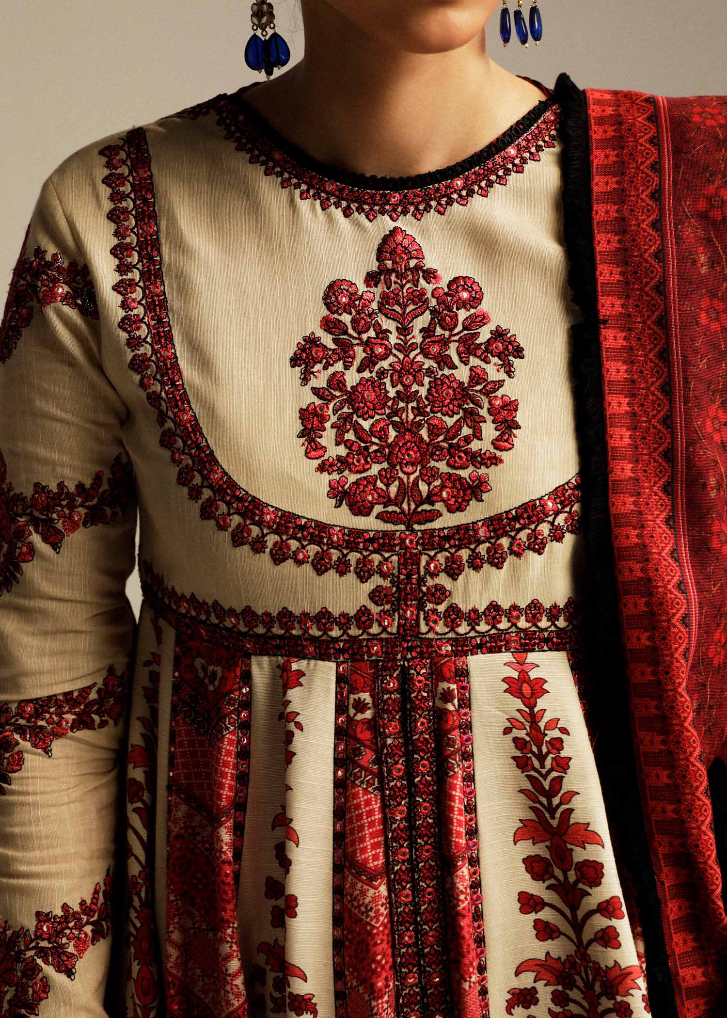 Khaddar Outfit With Woolen Shawl HR-FKOKHADAR-09823