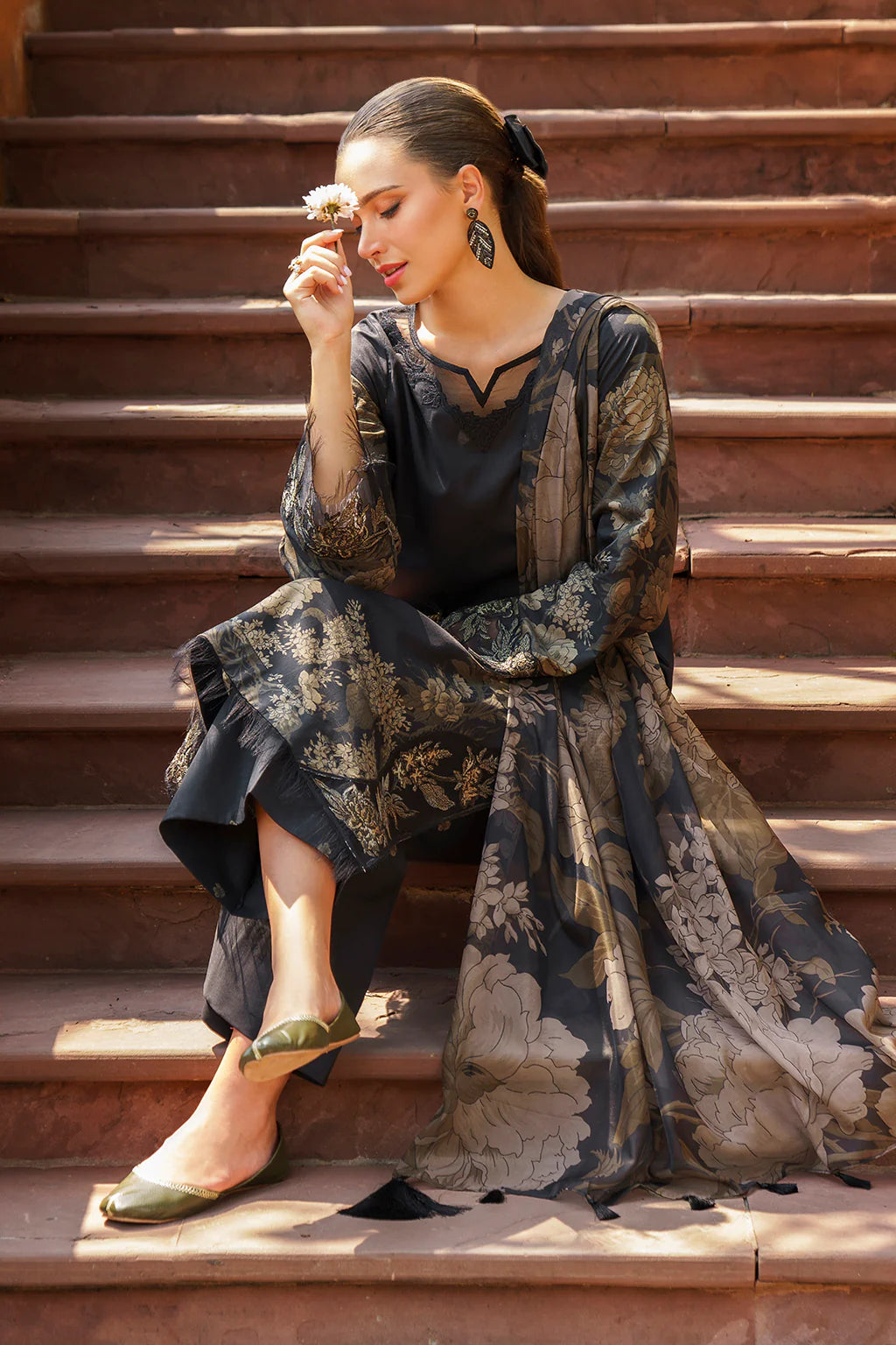 LUXURY PRINTED LAWN - FKO-IZPLSS241