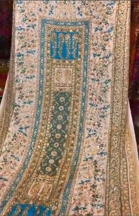 Heavy Dupatta With Plain Suit FK-01HDS-23