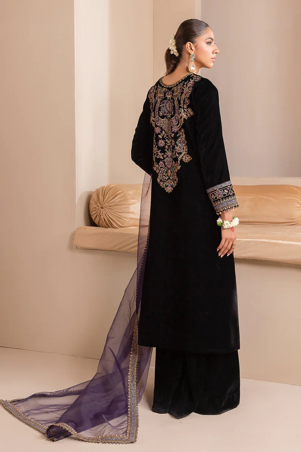 BLACK EMBROIDERED VELVET UF-426